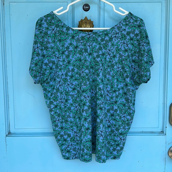 Banana Republic Tops - Banana Republic Blue Floral Top size small